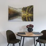 Zentral Ruhig Ideal Perfekt *